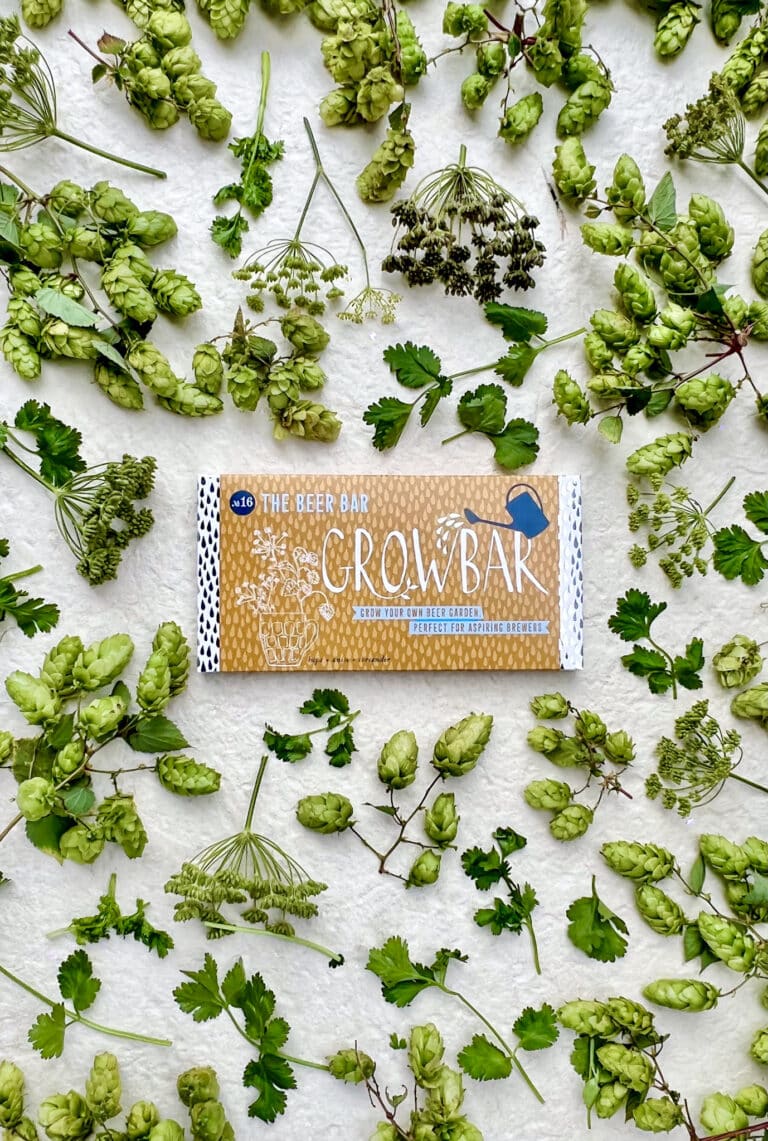 Perfect gift for someone that loves a cocktail. Each Growbar is packed with handpicked seeds for enhancing and experimenting. Cheers to creativity!